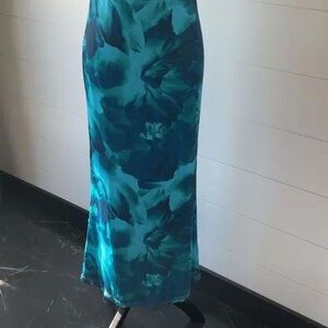 Elegant Blue Floral Women's Skirt